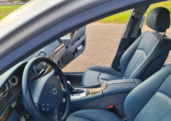 Mercedes-Benz Klasa E cena 31300 przebieg: 284000, rok produkcji 2006 z Świdnik małe 121
